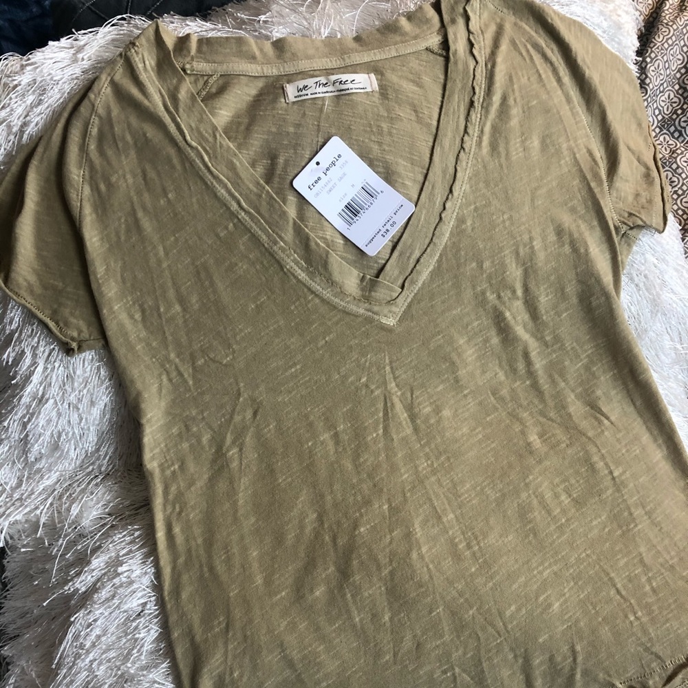 Free People Sweet Sage V-neckT-Shirt  SZ:M NWT